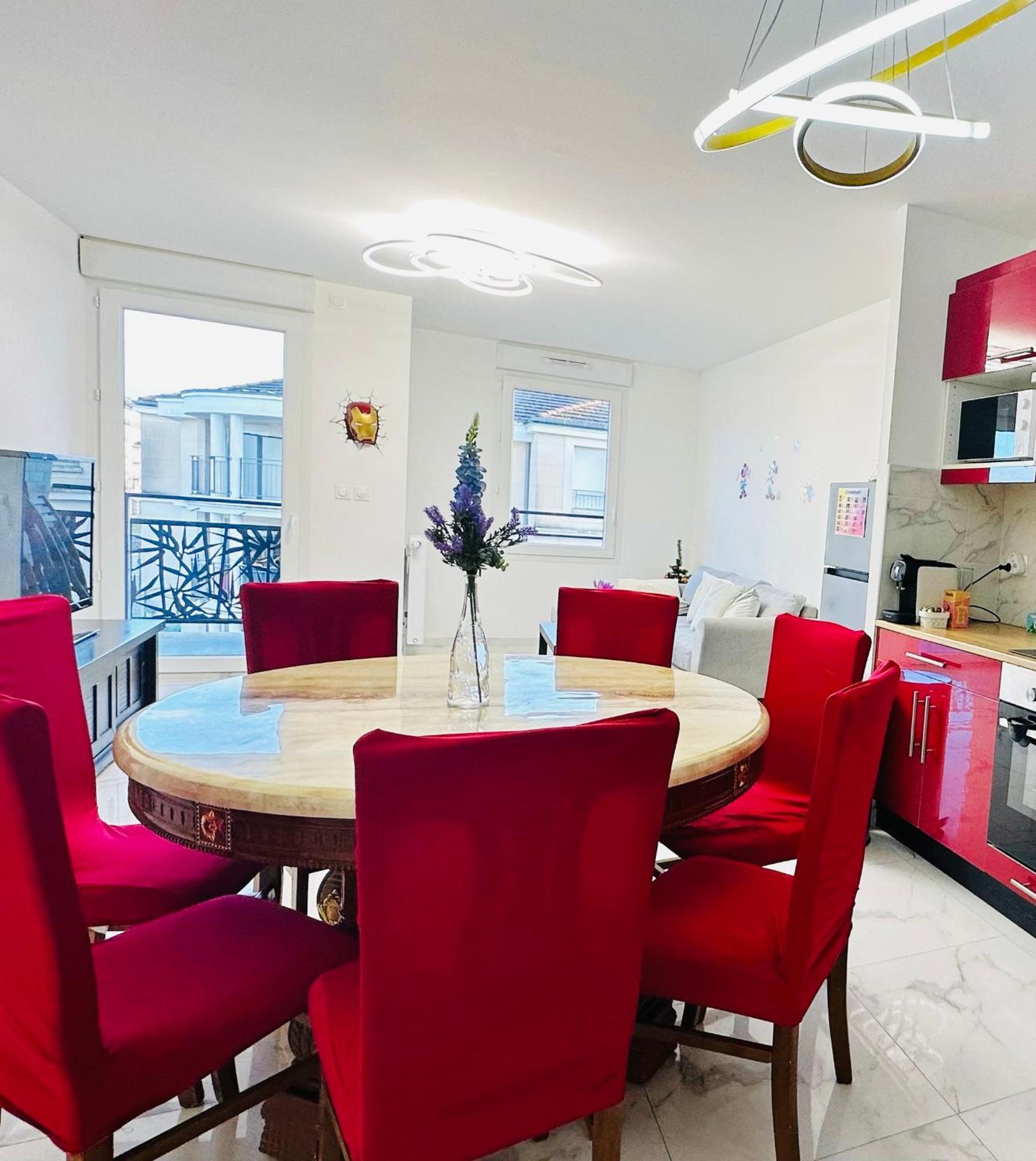 Ferienwohnung Le Lion D'Or - Parking - Netflix - Wifi - Nerf Bussy-Saint-Georges Exterior foto